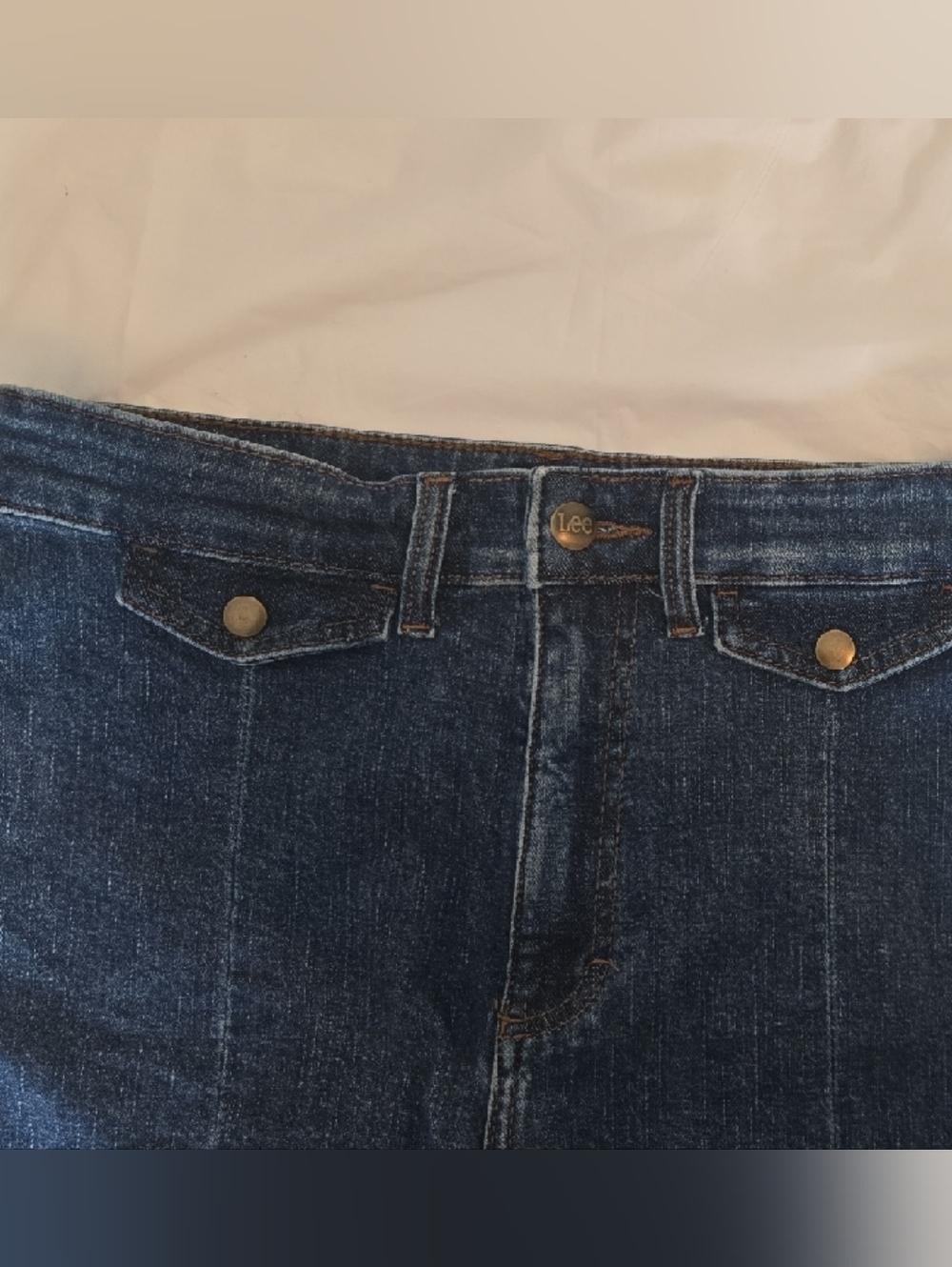 Lee High-Waist Denim Shorts in Dark Blue Size 12 Medium - Picture 6 of 11